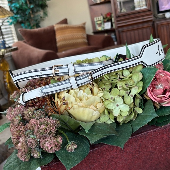 NWT Kate Spade Script Leather Meringue Adjustable Crossbody Guitar Bag Strap - Picture 9 of 14